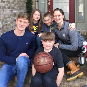 Meet your Posher, Becky